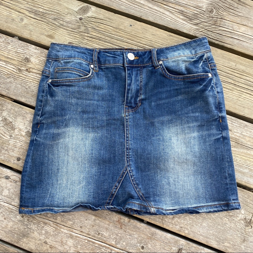 3/$25 || Wild Blue Denim Skirt